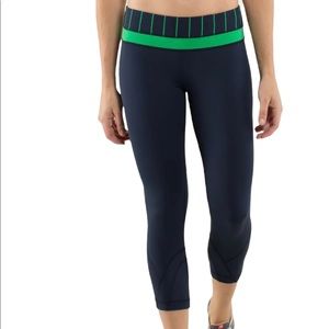 Lululemon Crop Leggings. Size 6